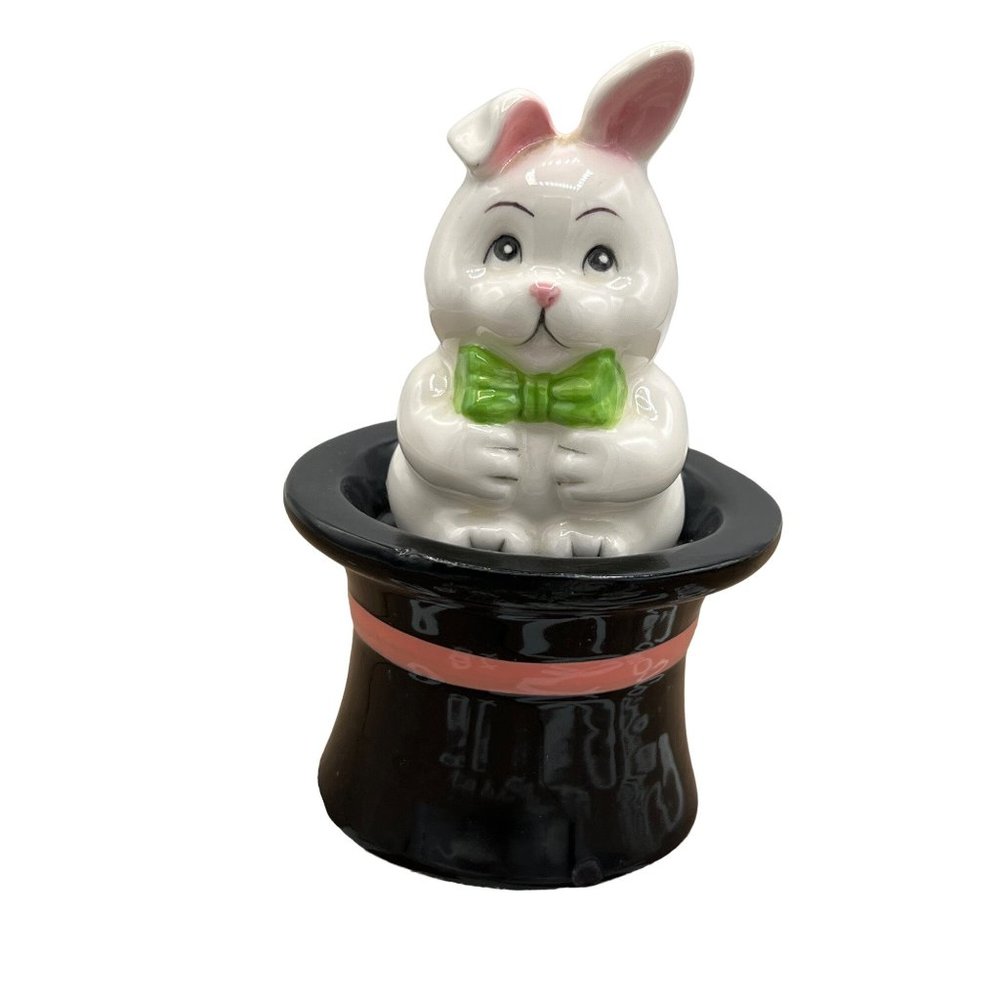 PAPEL FREELANCE CERAMIC MAGIC RABBIT IN A TOP HAT SALT AND PEPPER SHAKERS